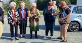 Un gruppo di anziani è venuto a visitare il nostro rifugio